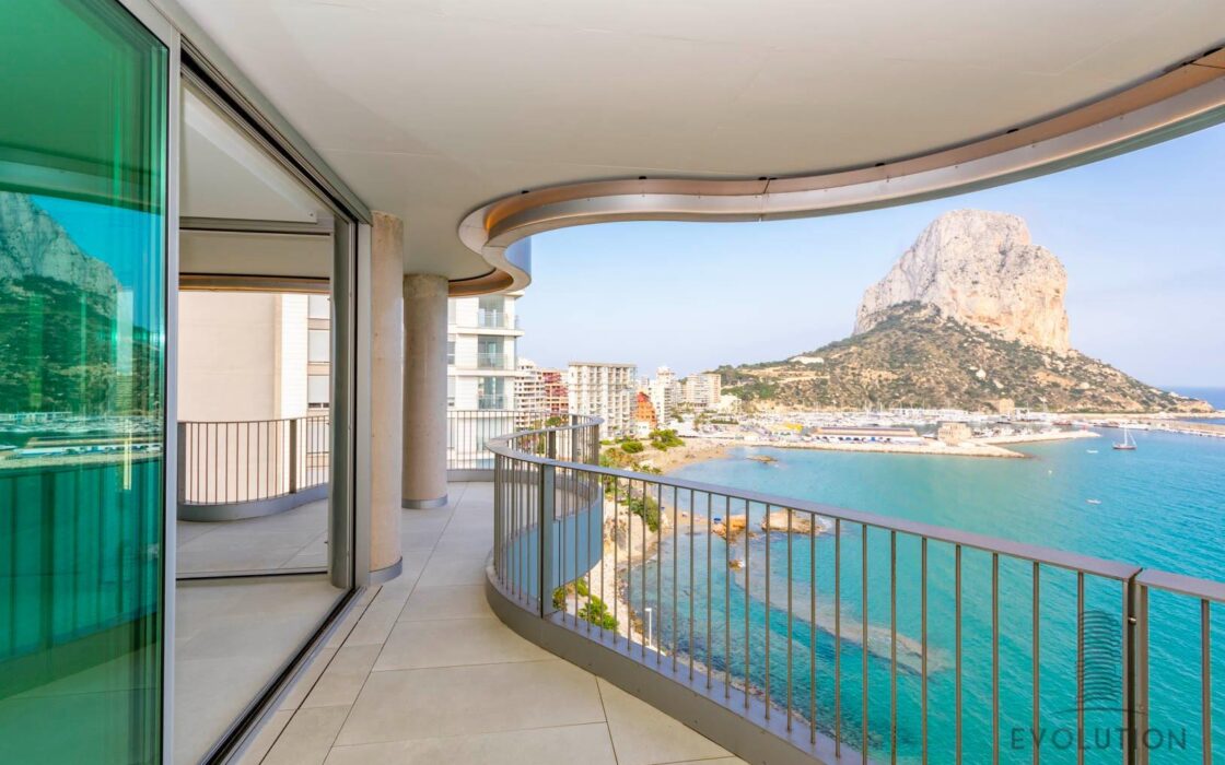 Будинки з сучасним дизайном біля моря в Кальпе 133 кв.м