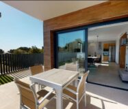 Новые виллы в Ла Нусии с террасой и бассейном 141 кв.м