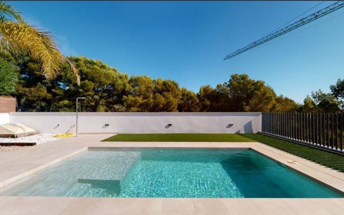 Новые виллы в Ла Нусии с террасой и бассейном 141 кв.м