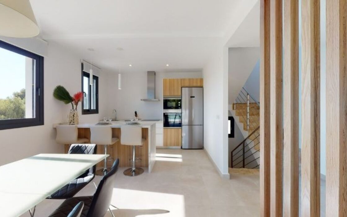 Новые виллы в Ла Нусии с террасой и бассейном 141 кв.м