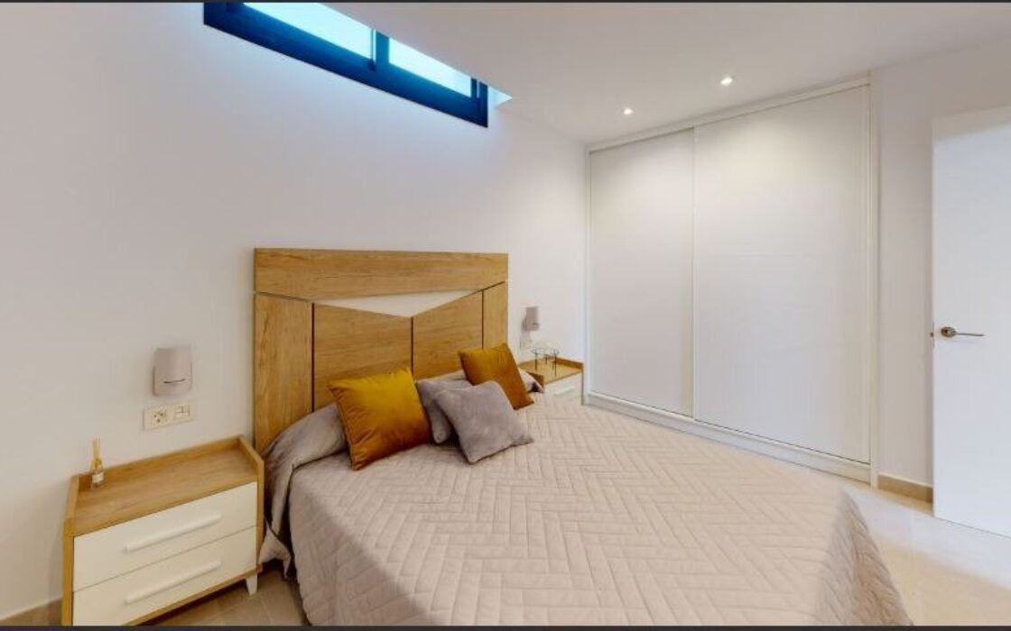 Новые виллы в Ла Нусии с террасой и бассейном 141 кв.м