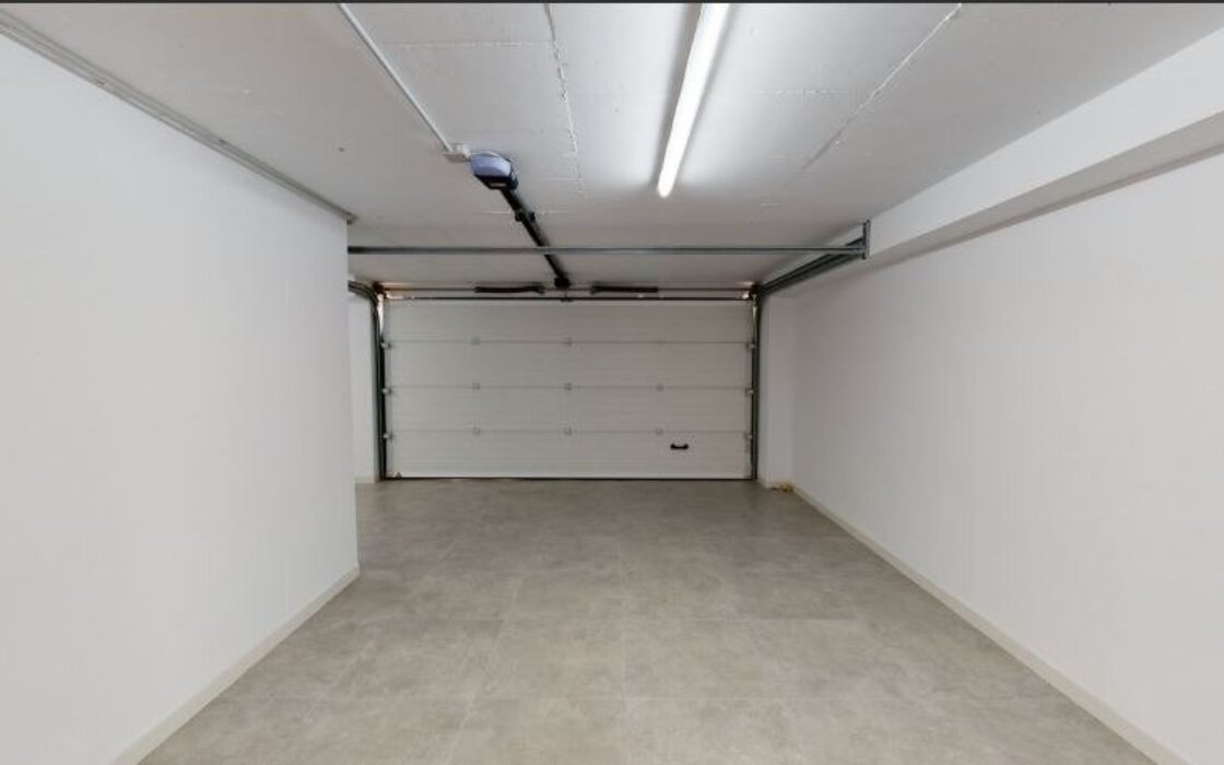 Новые виллы в Ла Нусии с террасой и бассейном 141 кв.м