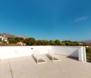 Новые виллы в Ла Нусии с террасой и бассейном 141 кв.м