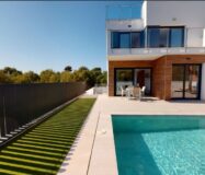 Новые виллы в Ла Нусии с террасой и бассейном 141 кв.м