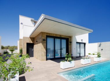 Нові вілли з терасою в Сан-Мігель-де-Салінас 3 спальні 144 кв.м