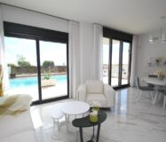 Нові вілли з терасою в Сан-Мігель-де-Салінас 3 спальні 144 кв.м