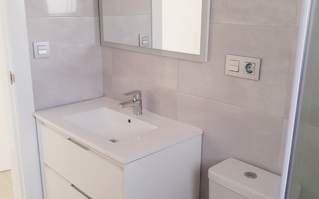 Нові вілли в Пінар-де-Камповерде з солярієм та ділянкою