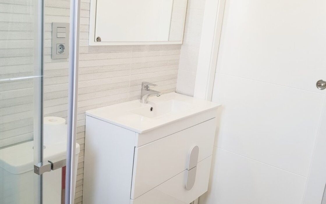 Нові вілли в Пінар-де-Камповерде з солярієм та ділянкою