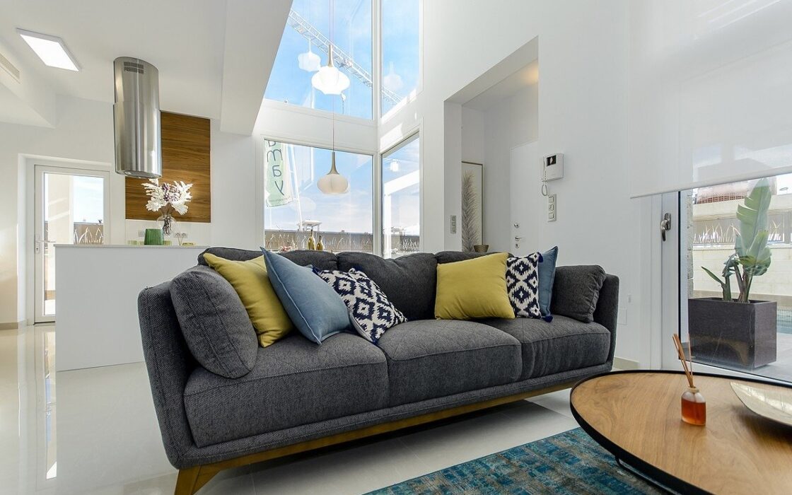 Нові вілли в Лос-Монтесинос з терасою та басейном