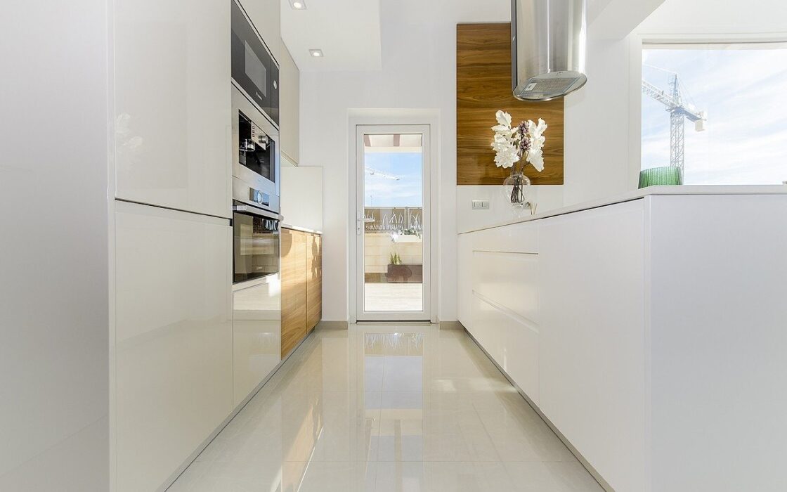 Нові вілли в Лос-Монтесинос з терасою та басейном