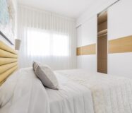 Нові вілли в Лос-Монтесинос з терасою та басейном