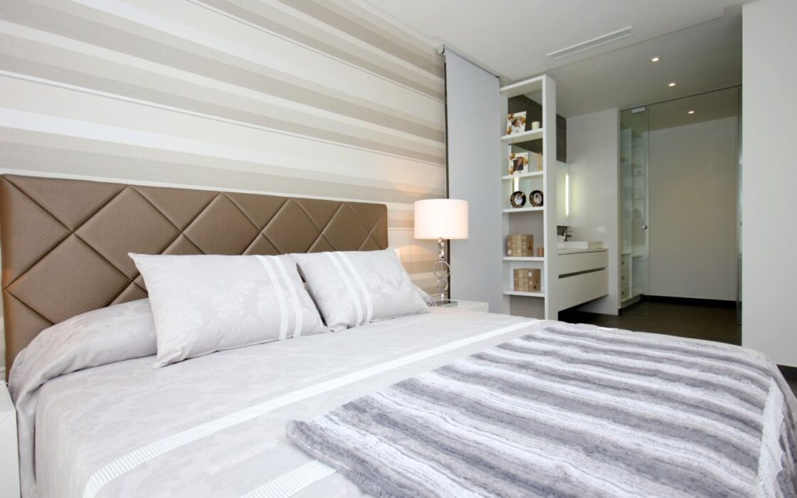 Будинок в Ель Кампельо 220 кв.м біля моря з басейном та терасою