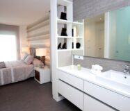 Будинок в Ель Кампельо 220 кв.м біля моря з басейном та терасою