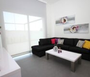 Будинок в Ель Кампельо 220 кв.м біля моря з басейном та терасою