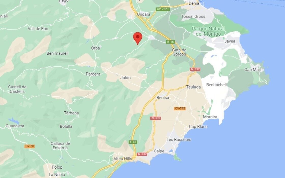 Вілла в Педрегере 139 кв.м з басейном та терасою в 10 км від моря