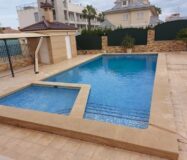 Вілла 600 кв.м в Торрев’єсі з басейном та ліфтом