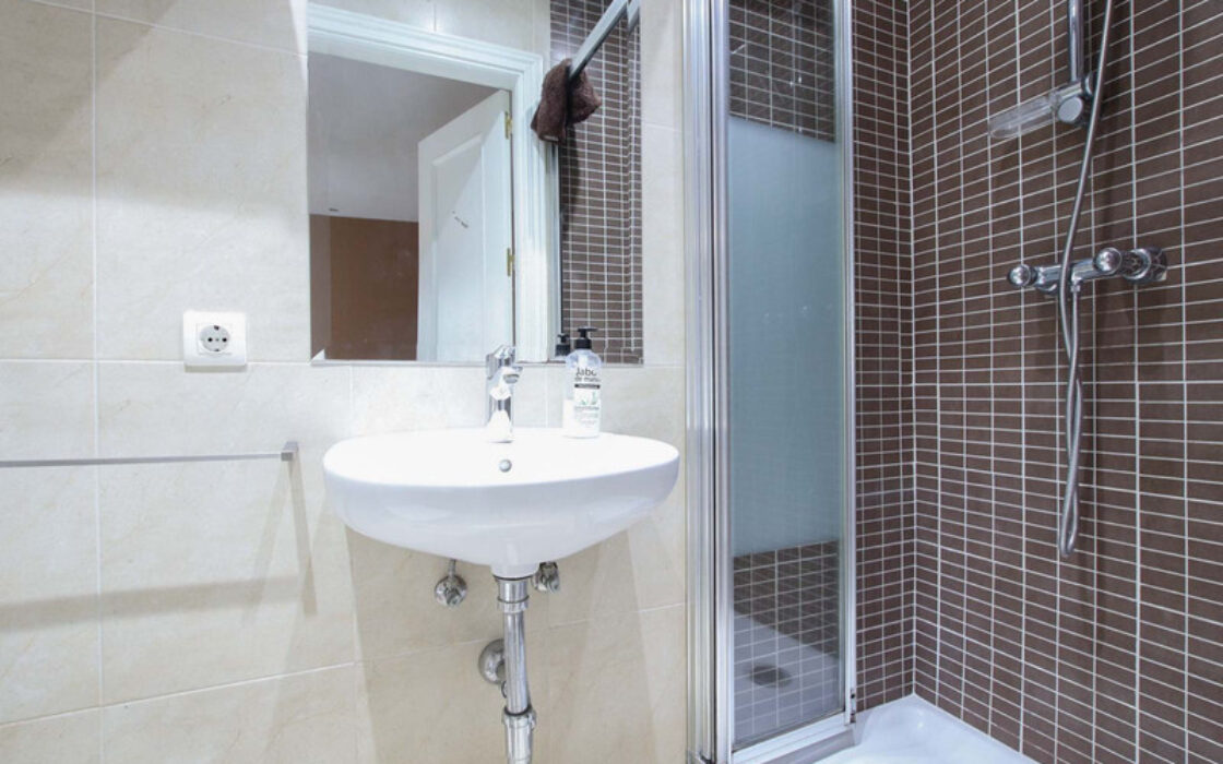 Розкішна квартира з терасою в Пуерто Банус 83 кв.м