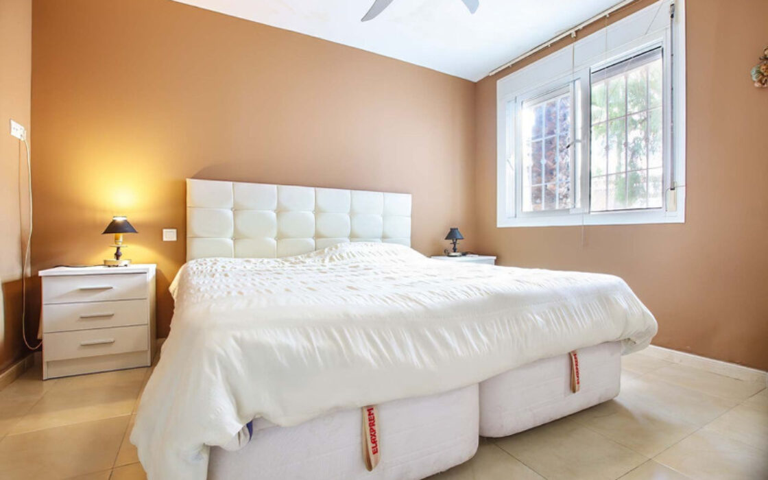 Розкішна квартира з терасою в Пуерто Банус 83 кв.м