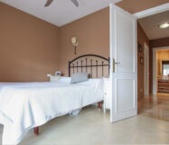 Розкішна квартира з терасою в Пуерто Банус 83 кв.м