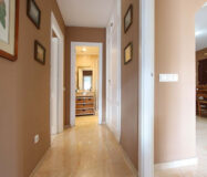 Розкішна квартира з терасою в Пуерто Банус 83 кв.м