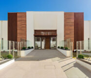 Квартира 157 кв.м на первом этаже Эстепоны, новострой с террасой