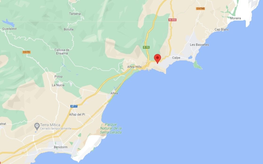 Будинок в Кальпе 369 кв.м з терасою та видом на море