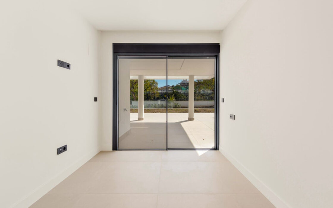 Квартира с террасой в Estepona, 109 кв.м, 3 комнаты