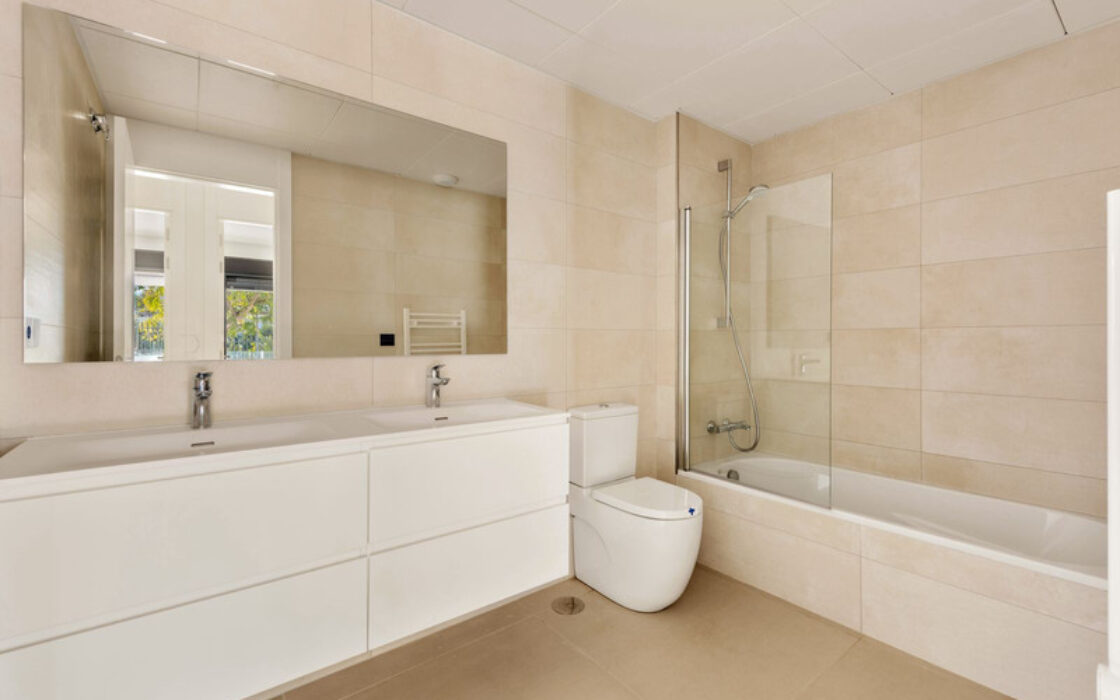 Квартира с террасой в Estepona, 109 кв.м, 3 комнаты