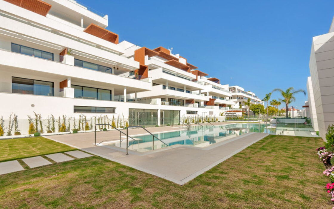 Квартира с террасой в Estepona, 109 кв.м, 3 комнаты