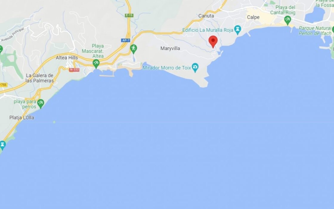 Будинок в Кальпе 265 кв.м з видом на море та басейном