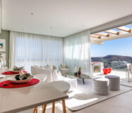 Трикімнатна квартира з терасою в Бенахавісі 123 кв.м