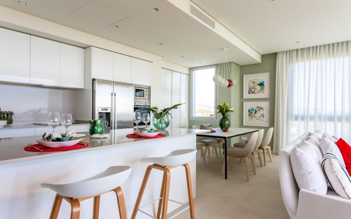 Трикімнатна квартира з терасою в Бенахавісі 123 кв.м