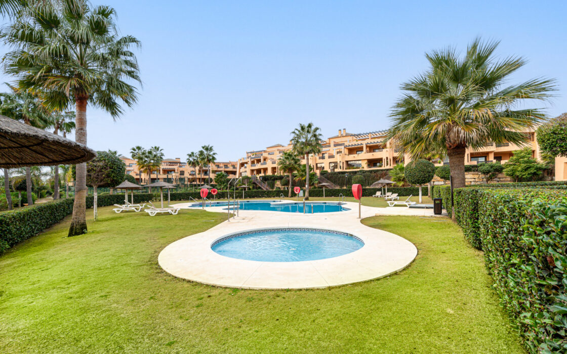 Квартира в Касаресе, 2 спальни, терраса, 150 кв.м.