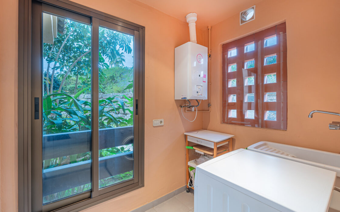 Квартира в Касаресе, 2 спальни, терраса, 150 кв.м.