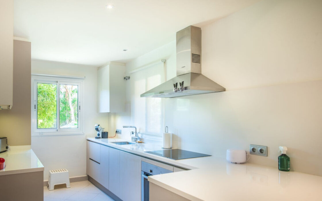 Квартира з терасою в Новій Андалусії 111 кв.м 4 кімнати