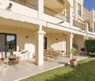 Квартира 130 кв.м с террасой в La Quinta, Испания