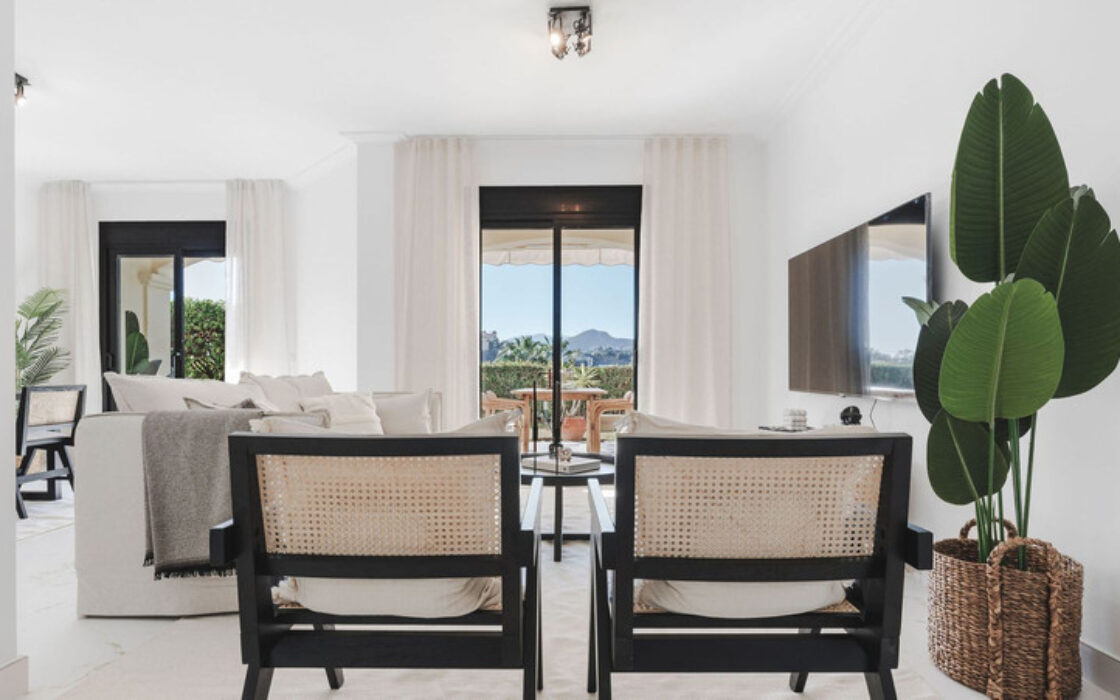 Квартира 130 кв.м с террасой в La Quinta, Испания