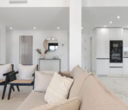 Квартира 130 кв.м с террасой в La Quinta, Испания