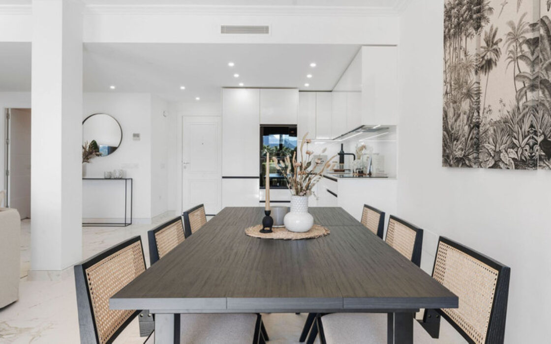 Квартира 130 кв.м с террасой в La Quinta, Испания