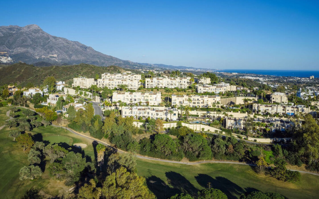 Квартира 130 кв.м с террасой в La Quinta, Испания