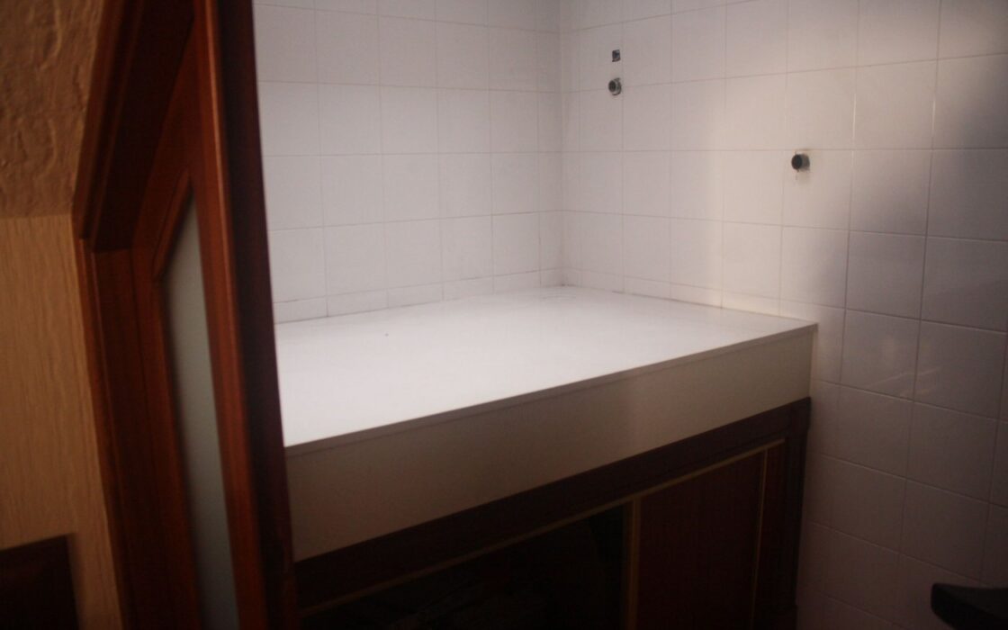 Таунхаус в Лос Альтос з солярієм та видом на озеро