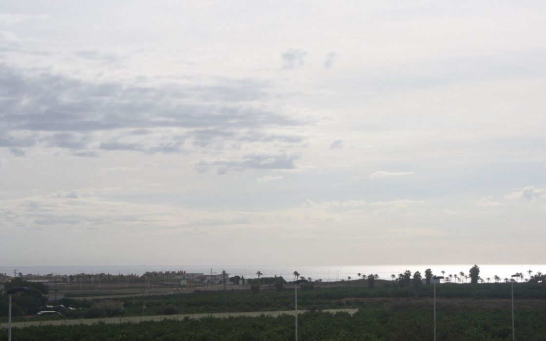 Таунхаус в Лос Альтос з солярієм та видом на озеро