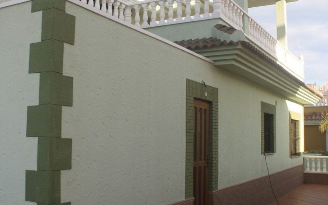 Вилла 3 спальни в Лос Альтос Торревьеха у моря с бассейном