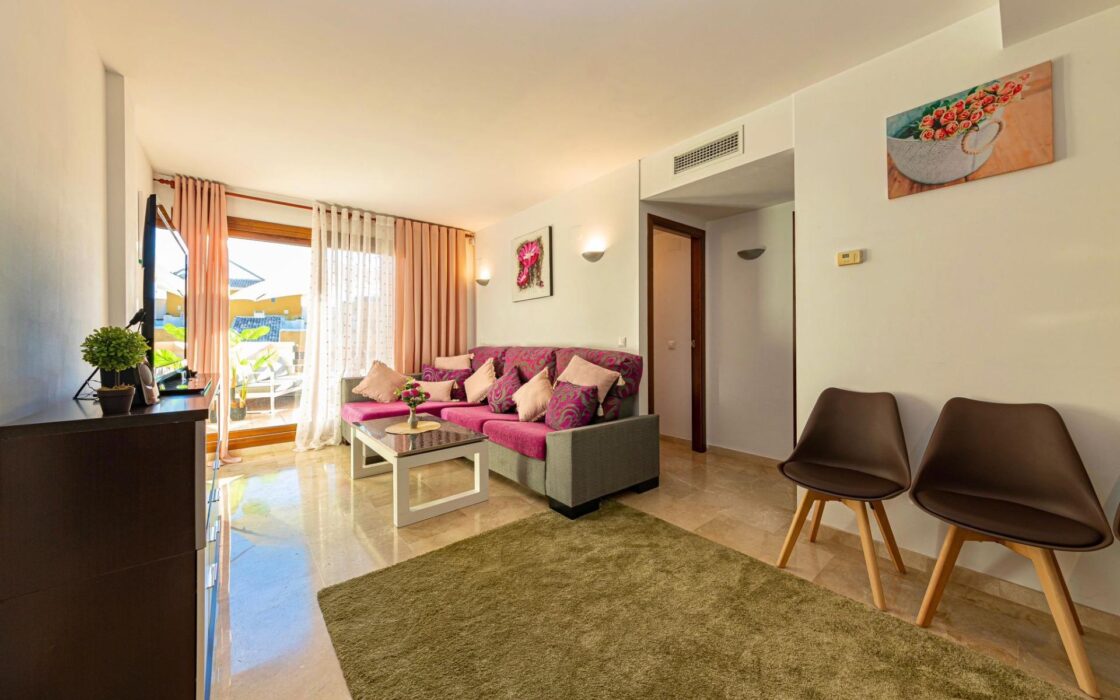 Апартаменты 3 комнаты в Торревьехе 150 м у моря с террасой