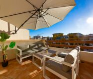 Апартаменты 3 комнаты в Торревьехе 150 м у моря с террасой