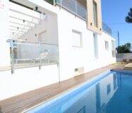 Дом 330 кв.м в La Nucía с террасой и бассейном