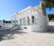 Дом 330 кв.м в La Nucía с террасой и бассейном