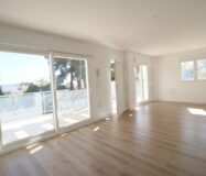 Дом 330 кв.м в La Nucía с террасой и бассейном