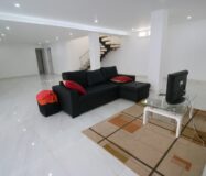 Дом 330 кв.м в La Nucía с террасой и бассейном