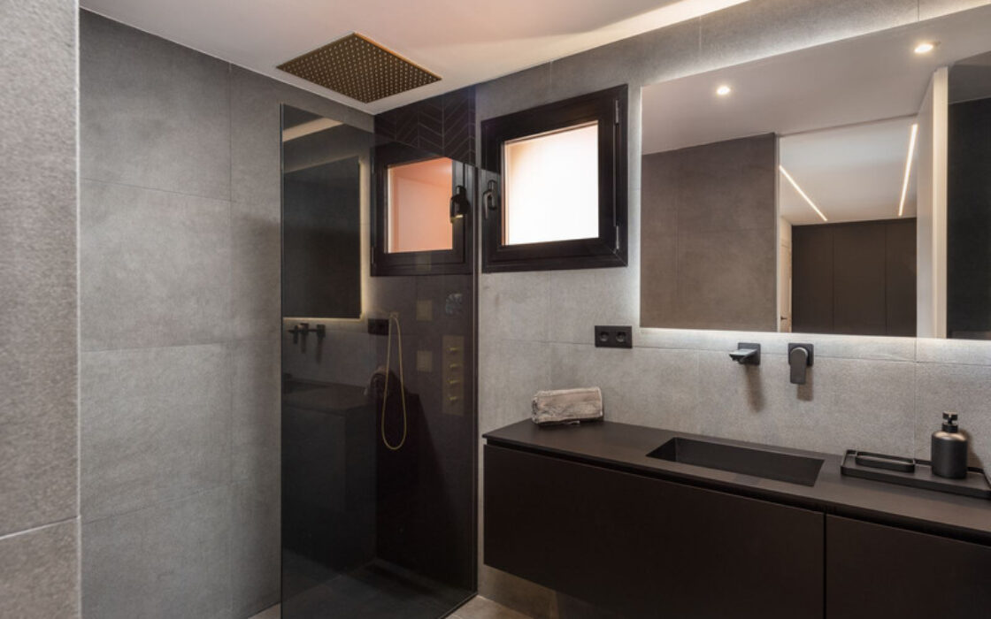 Квартира у моря в Пуэрто Банусе, 3 спальни, 146 кв.м.